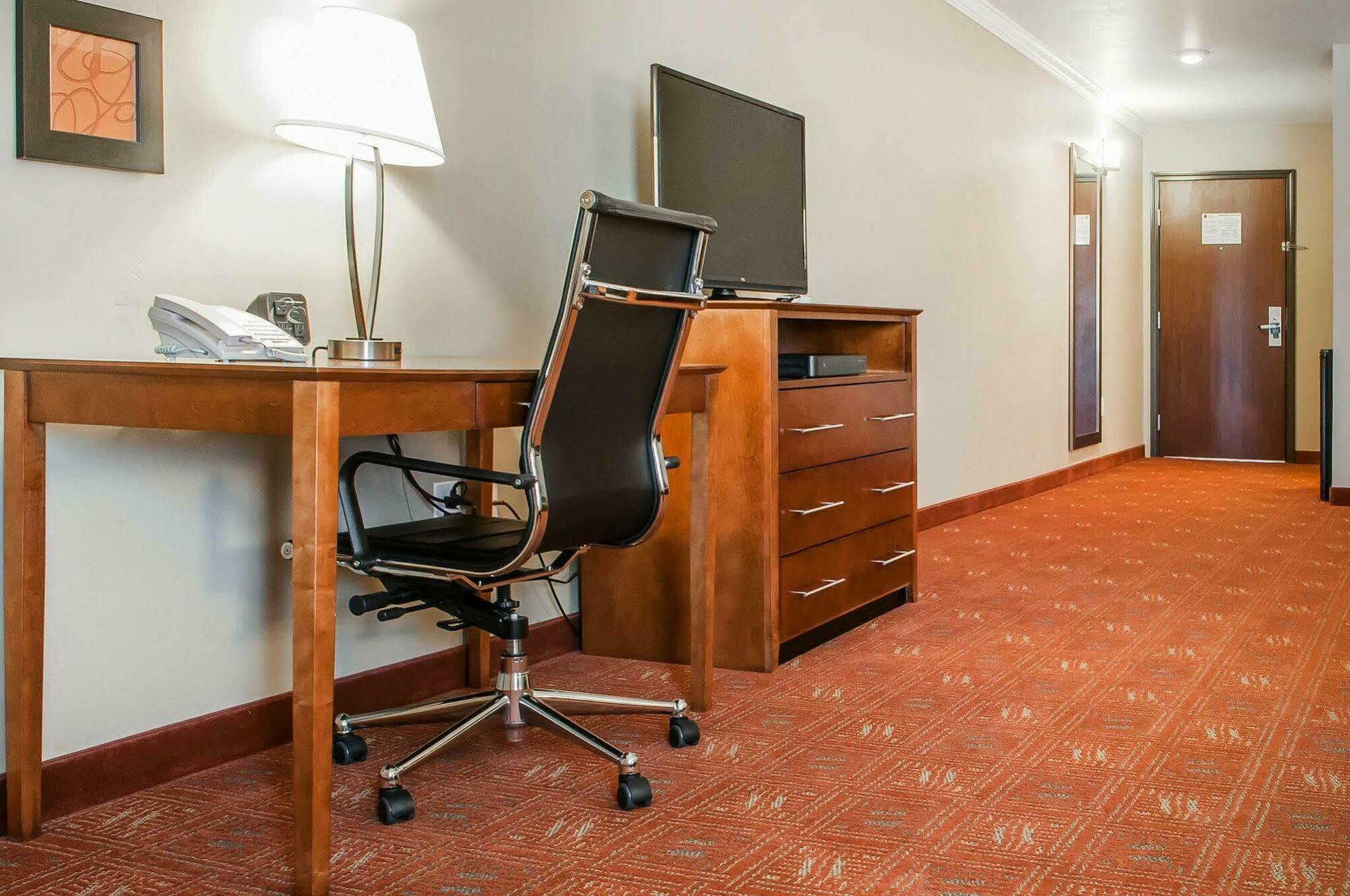 Comfort Suites Farmington Dış mekan fotoğraf